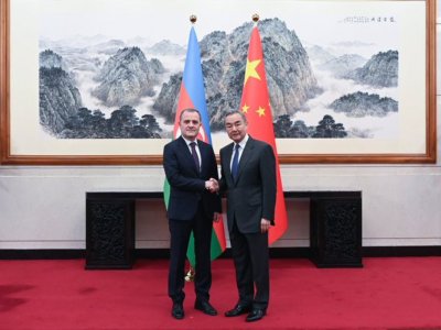 Ceyhun Bayramov çinli həmkarı ilə Pekində görüşdü