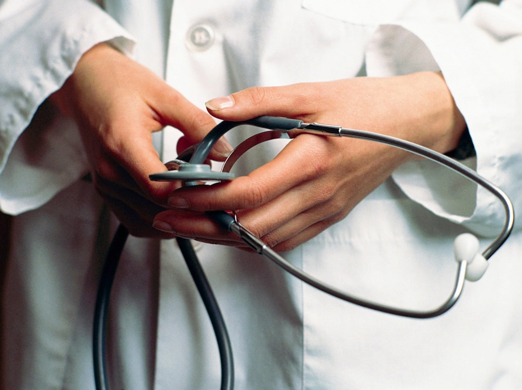 Nazirlik 7 tibb işçisini təltif edib