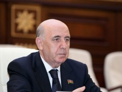 Əhliman Əmiraslanov həmmüəllifi olduğu kitab mükafata layiq görüldü