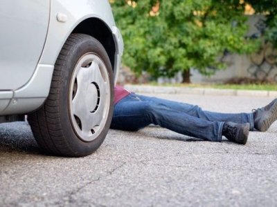 Qaxda maşın 78 yaşlı kişini vurub öldürdü