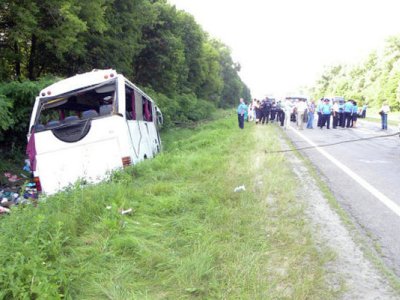 Avtobus yük maşını ilə toqquşdu: 5 uşaq öldü