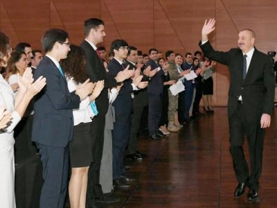 Böyük oyun, masada siyasət, meydanda futbol - ÇAĞDAŞ AZƏRBAYCAN HARADADIR...