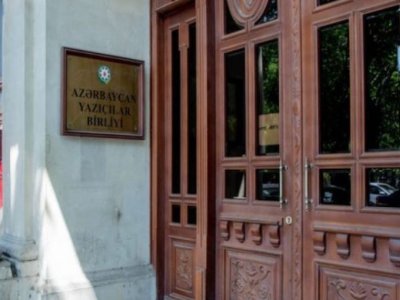 Üzvlük haqqını əsas binada şəxsən ödəməlisiniz&nbsp;&ndash; AYB-dən XƏBƏRDARLIQ