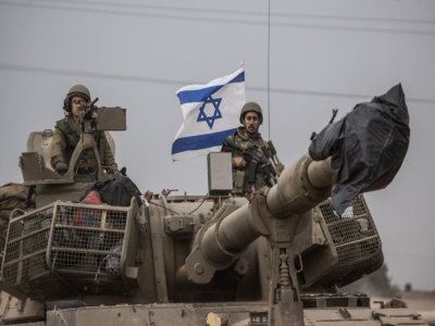 İsrail HƏMAS-ın silah anbarını vurub