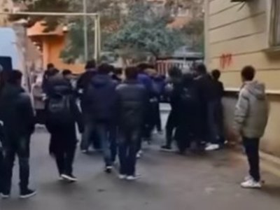 15 şagird bir məktəblini döyüb?&nbsp;- AÇIQLAMA