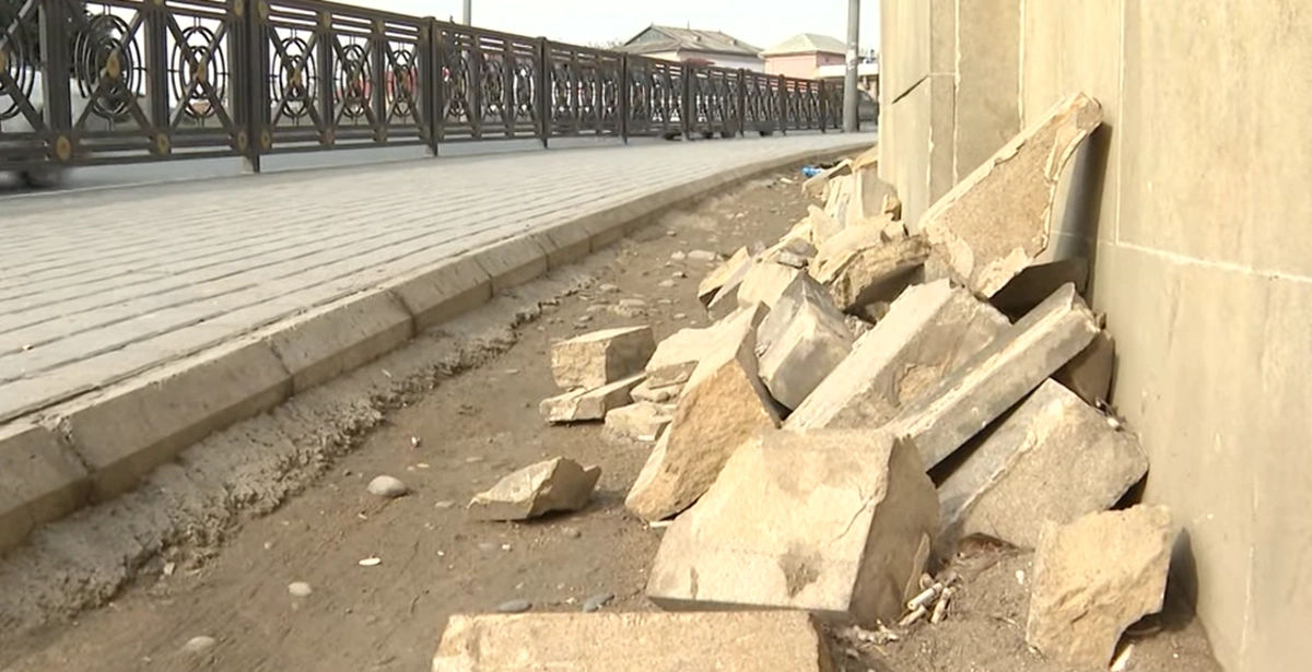 Sabunçuda sakinlər üçün təhlükə yaradan hasar