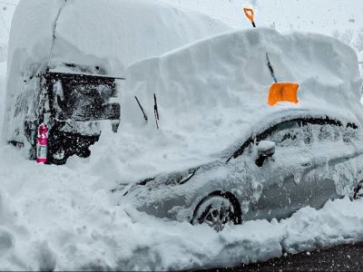Güclü qar 46 nəfərin həyatına son qoydu