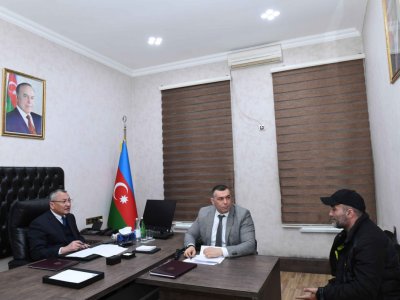 Rövşən Rzayev vətəndaş qəbulu keçirdi - FOTOLAR