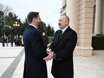 Azərbaycan Prezidenti ABŞ-nin Vitse-prezidentini qarşıladı