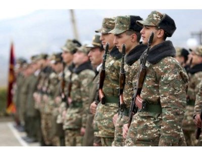 Ermənistanda yeni qanun: 40 min dollar ödə, əsgərliyə getmə!