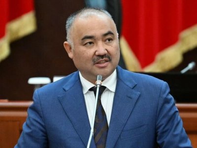 Qırğızıstan parlamentinin spikeri istefa verdi
