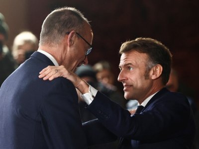 Merts və Makron Avropanın nüvə təhlükəsizliyini müzakirə edib