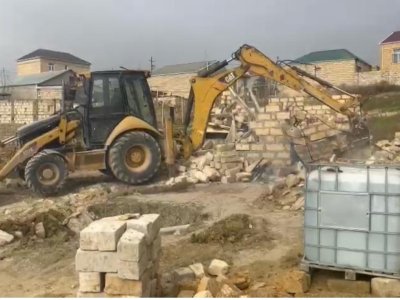 Abşeronda qanunsuz tikililər&nbsp;SÖKÜLDÜ