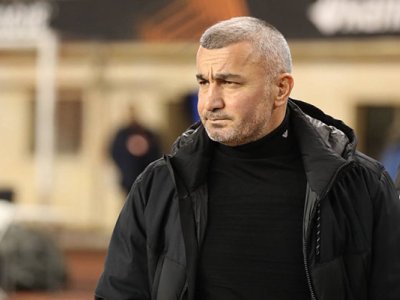 Qurban Qurbanov qəzəbləndi - Sanki xokkey meydançası idi