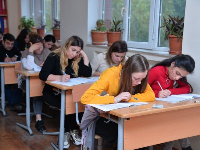 Orta məktəbi bitirə bilməyən 1282 nəfərə attestat veriləcək