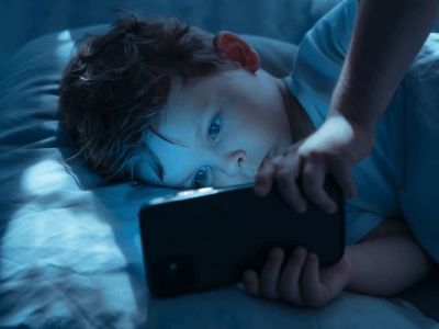 Uşaqlarımız sosial şəbələrdə gündə&nbsp;5 saat vaxt keçirir&nbsp;- ŞOK&nbsp;RƏQƏMLƏR