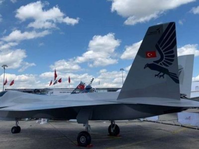 Türkiyə döyüş təyyarəsi və aviadaşıyıcı istehsalına başlayacaq&nbsp;