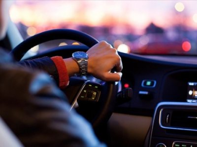 &ldquo;Ayıq sürücü&rdquo; başqasına məxsus avtomobillə qəza törədib