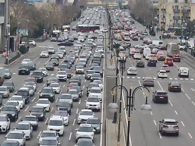 13 istiqamət tıxaclıdır - yollardakı son DURUM