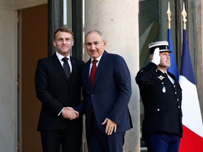 Makron Ermənistana gedəcək