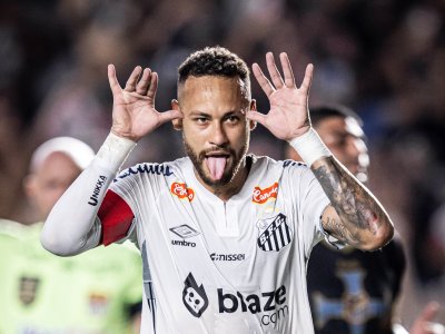 Neymar bu il karyerasını başa vurma ehtimalını istisna etməyib