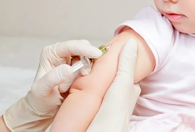 Peyvənd vurulan azyaşlı öldü