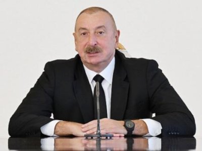 İlham Əliyev iki ölkə liderini təbrik etdi