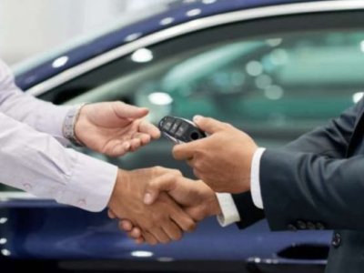 Azərbaycanda bəzi şəxslərə pulsuz maşın veriləcək