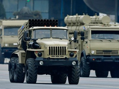 Nazirlik&nbsp;avtomobil parkına 2,4 milyon ayırdı