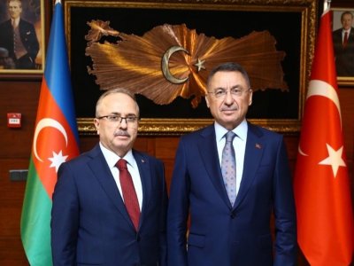 Fuad Oktay Azərbaycana gəlib