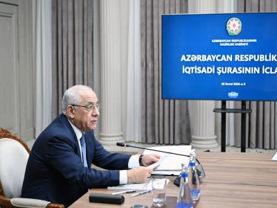 Baş nazir hökuməti TOPLADI