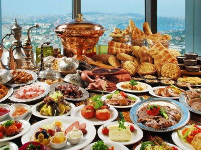 Azərbaycanda turistlərə ev yeməyi satmağa şərait yaradılacaq