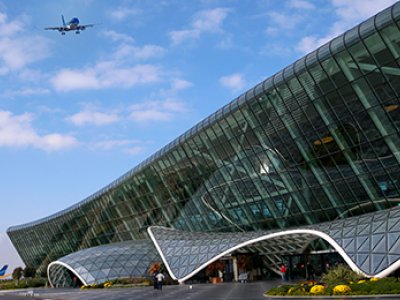 Heydər Əliyev Aeroportu iki reysi ehtiyat kimi qəbul etdi