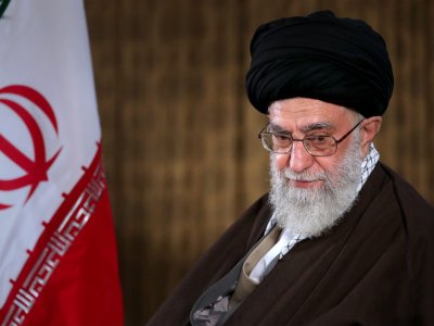 Xameneinin cəsədinin FOTOSU