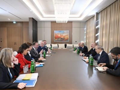 Prezident Avropa Komissiyasının komisarını qəbul edib