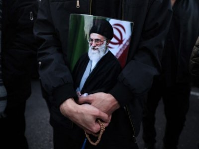 Xamanei ilə vida mərasimi təxirə salındı - SƏBƏB