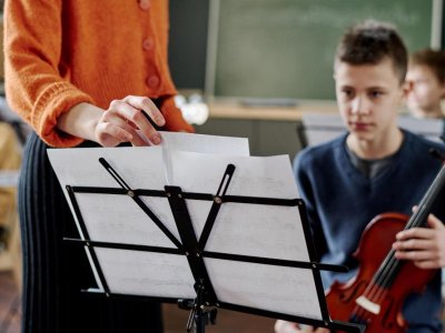 Müzik öğretmenleri de online sınav verecek