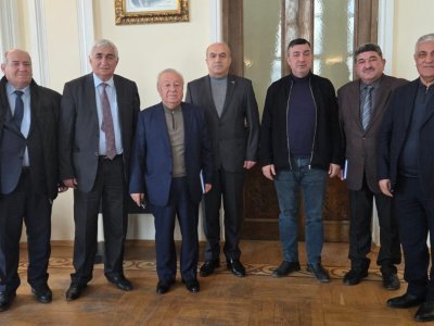 Hüseynbala Mirələmovla bağlı&nbsp;monoqrafiya çıxıb