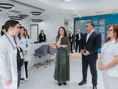 Prezidentin qızları&nbsp;Pediatriya Mərkəzində olublar - FOTOLAR
