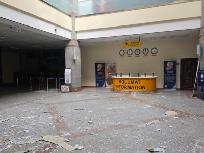 Dron hücumunda xəsarət alanlardan üçü evə buraxıldı