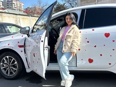 Deyirdilər "evdə otur, bozbaşını bişir"&nbsp;-&nbsp;Bolt sürücüsü Gülnar Kazımzadə&nbsp;