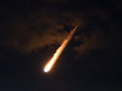 Almaniyada evə meteorid düşdü - FOTO