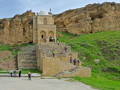 В Азербайджане мечетей, церквей,&nbsp;синагог&nbsp;и святилищ ЧИСЛО