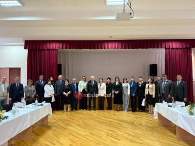 Bakı məktəbində ictimai müzakirələr - FOTOLAR