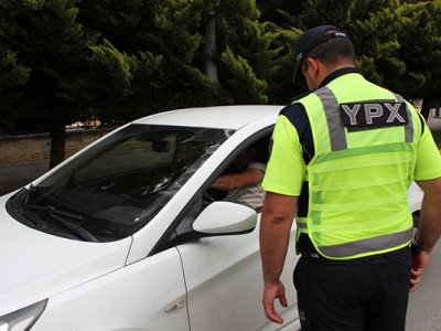 Qayda pozan sürücülərə protokolun verilməsi qaydaşı DƏYİŞDİRİLİR