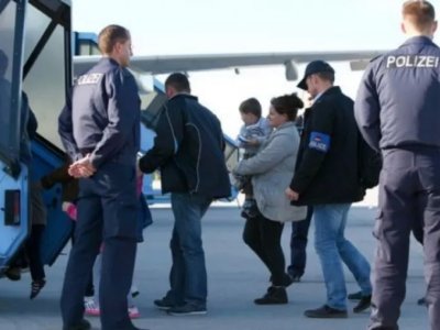 Avropa ölkələrindən 41 nəfər məcburi&nbsp;Azərbaycana gətirilib