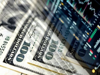 Dolların məzənnəsi üçün tarixi rekord yeniləndi