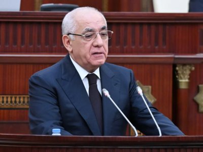 Quru sərhədlərimiz hələ açılmayacaq - Baş nazir