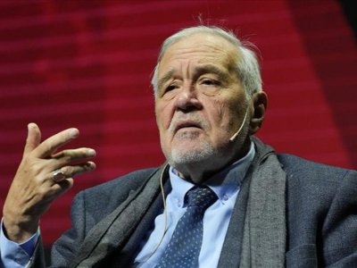 İlbər Ortaylı vəfat edib