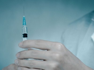 Masazırda iynə vurulan 38 yaşlı qadın öldü